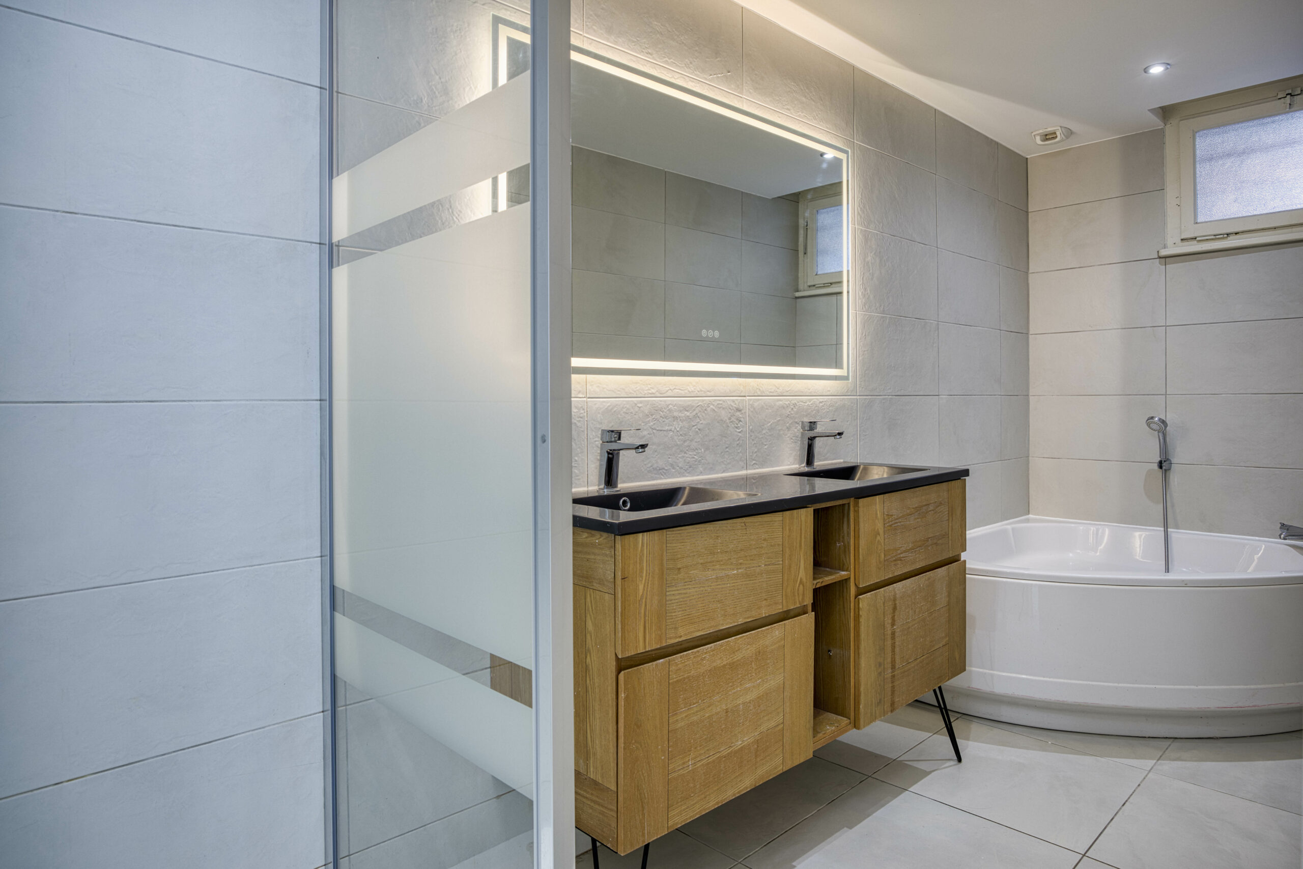 Veyrier du Lac (Géraldine Collas Immo) – 001 – WEB